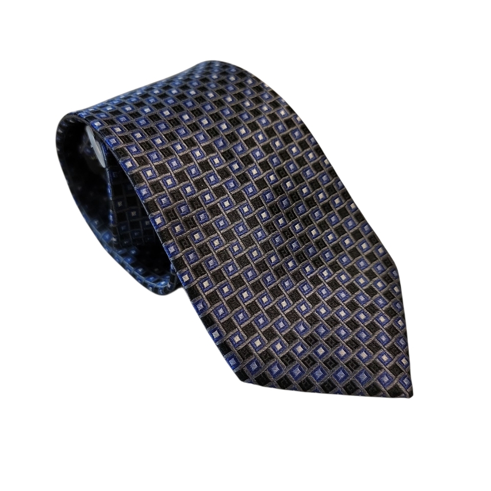 J. Khaki Mens Silk Designer Black and Blue Geometric Pattern Tie 52in Long